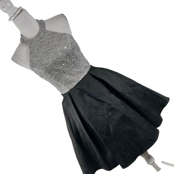 B. DARLIN! LUXE BLACK SATIN & SILVER SEQUINNED HALTER TIE BODICE DRESS! SZ 5/6 - Picture 11 of 11